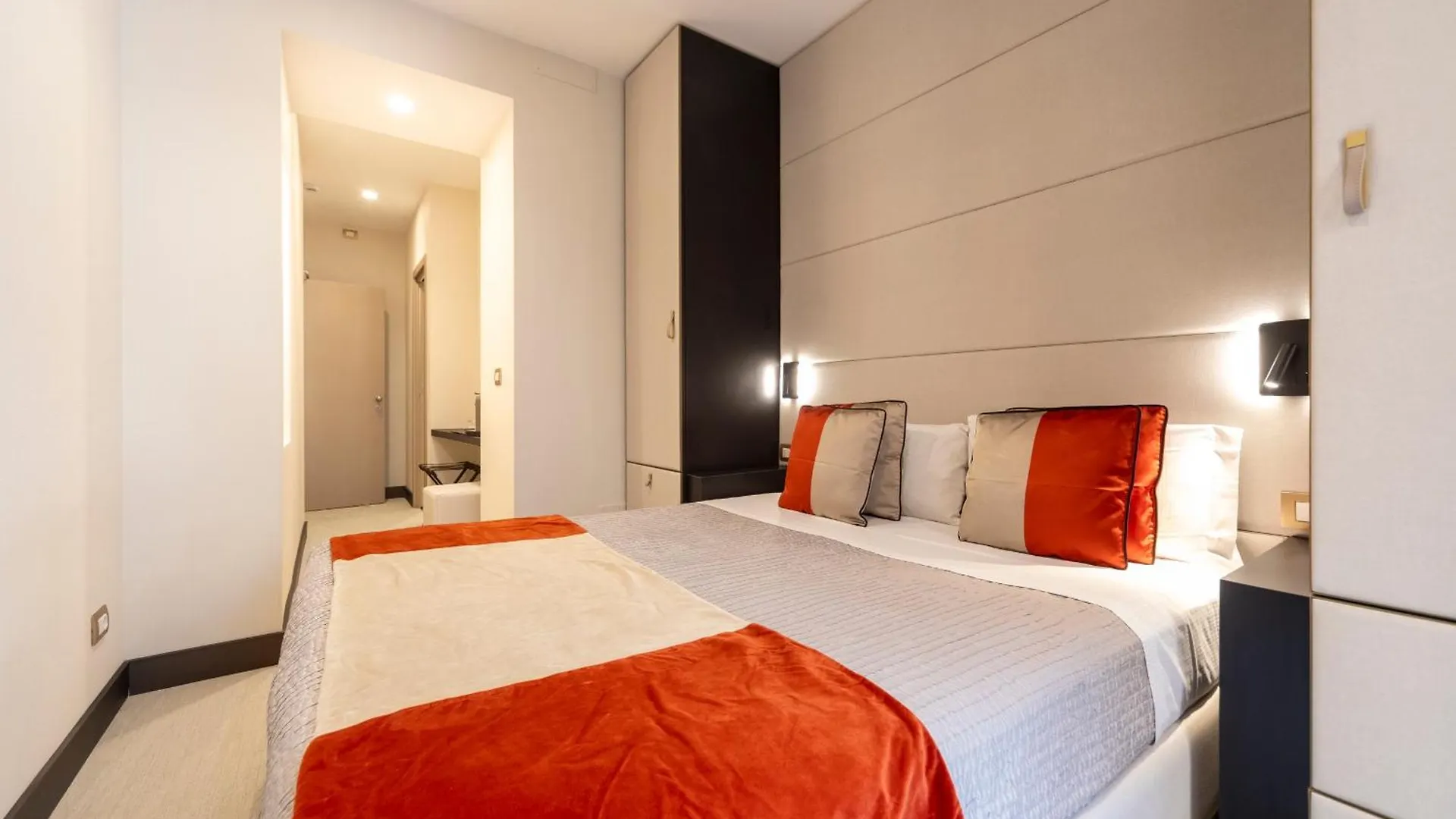 San Carlo Suite Rome 4*,