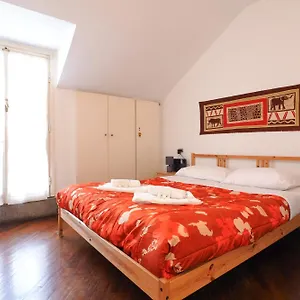 Angela's Duomo Holiday home Milan